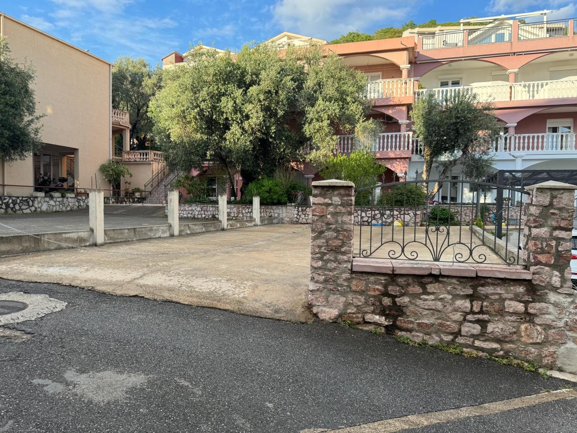 Private Patio Przno Steps To Beach 2 Bedroom 2 Parkings Bbq Villa Olive Appartamento Budua